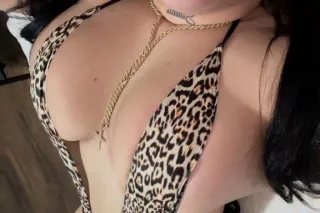 hola mi amor 😍 solo comunicate... - Image 1