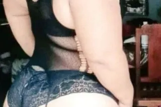 HOT JUICY AND WET - Image 1